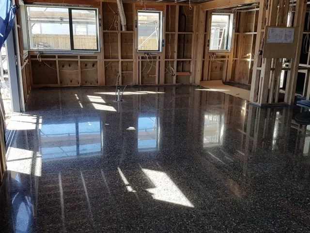 Does Polishing Concrete Seal It?