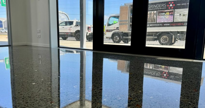 Hewletts Rd machinery showroom Tauranga Full stone exposure polished concrete